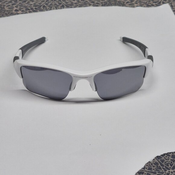 Oakley Flak - Picture 1 of 6